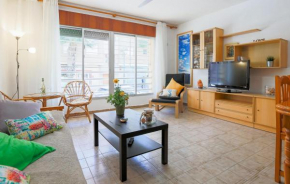 3 Bedroom Gorgeous Apartment In Los Alcazares